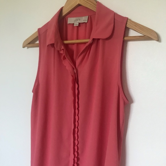 💕6 items/$12💕 LOFT pink scalloped top - Picture 2 of 4